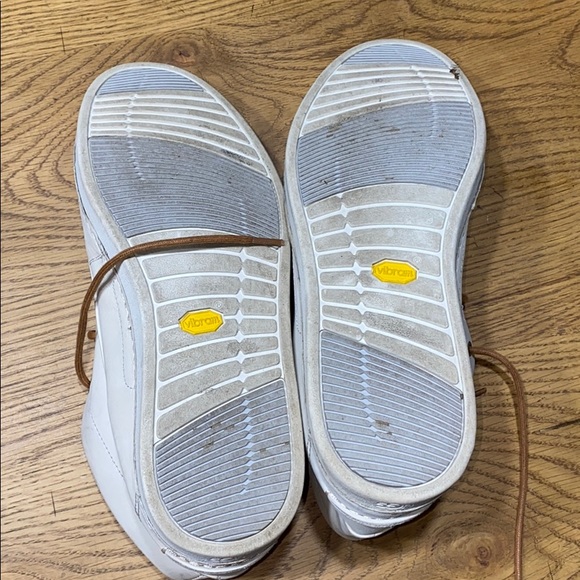 Men’s ugg shoes 👞 size 11 - Picture 7 of 8